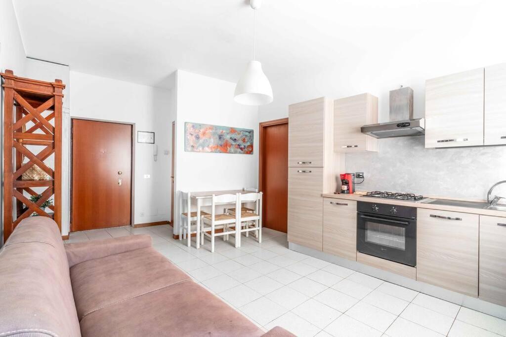 Funny Flat With Balcony In Appartement